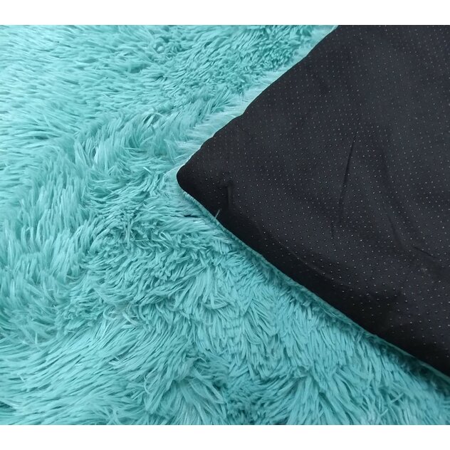 modrá chlpatá podložka 01-